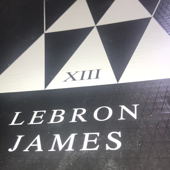 Nike Lebron XIII (GS) - Picture 6 of 6